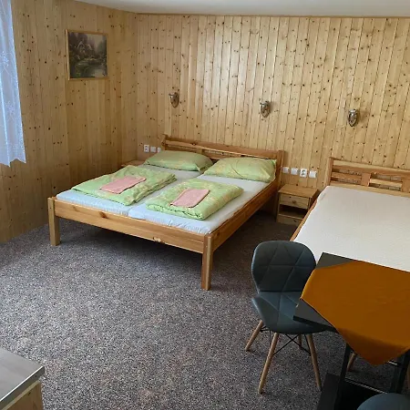Gasthuis U Horejsu, Zadov - Churanov 3*